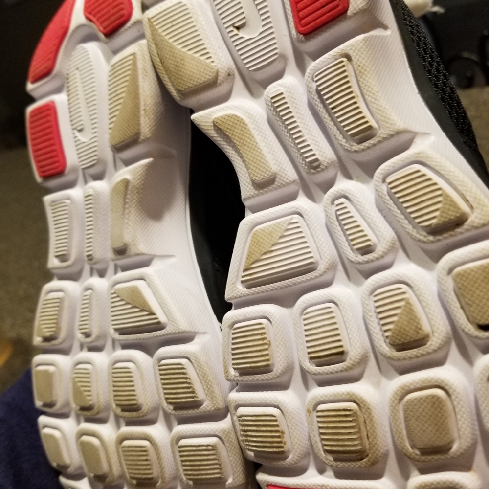 Sneaker - Picture 6 of 6